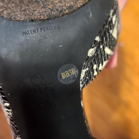 BCBG Heels - Picture 4 of 4